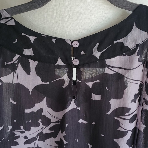 🏷Need Options Petite blouse - Picture 5 of 8